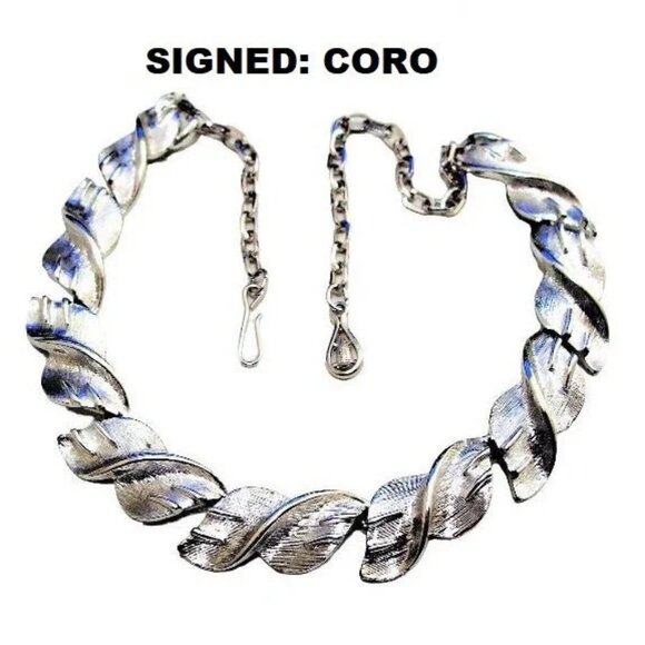 Coro Wavy Link Necklace Choker Silver Tone - Picture 3 of 4